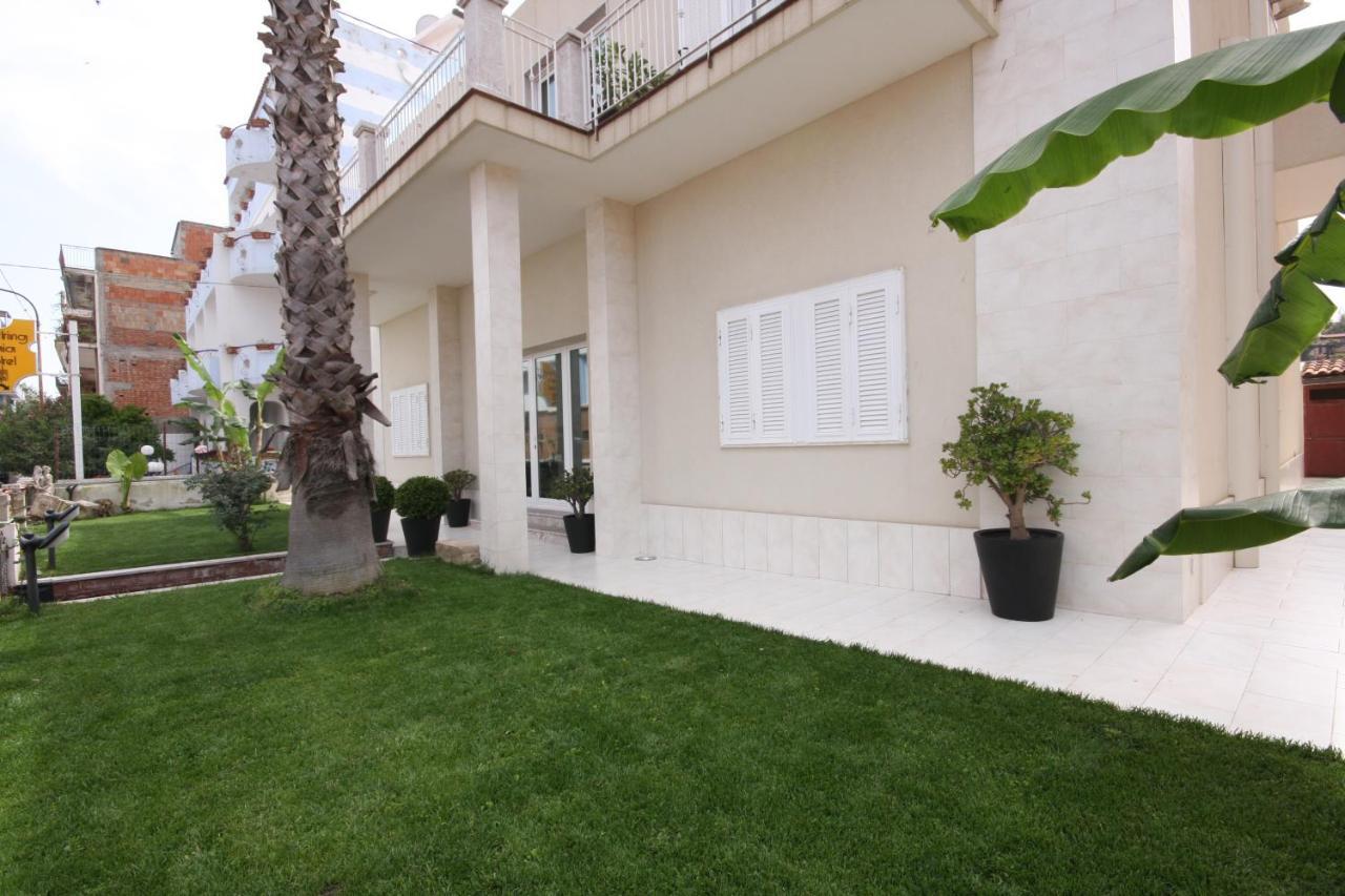 Camera King con Vista Giardino